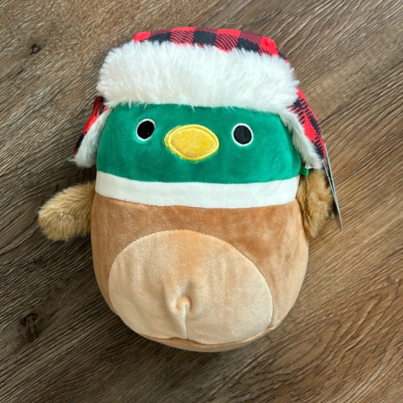 8 inch avery squishmallow - Picture 1 of 2